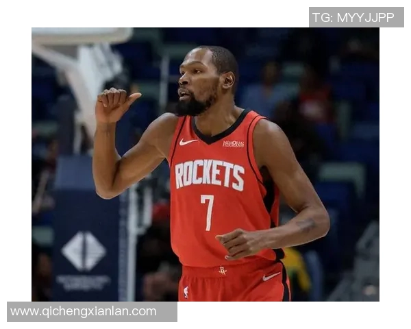 比赛最后时刻,火箭队落后3分,球却无法传到杜兰特手中