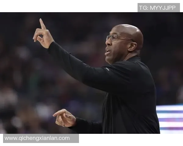 阿德尔曼:琼斯防守重任,双向合同球员的挑战